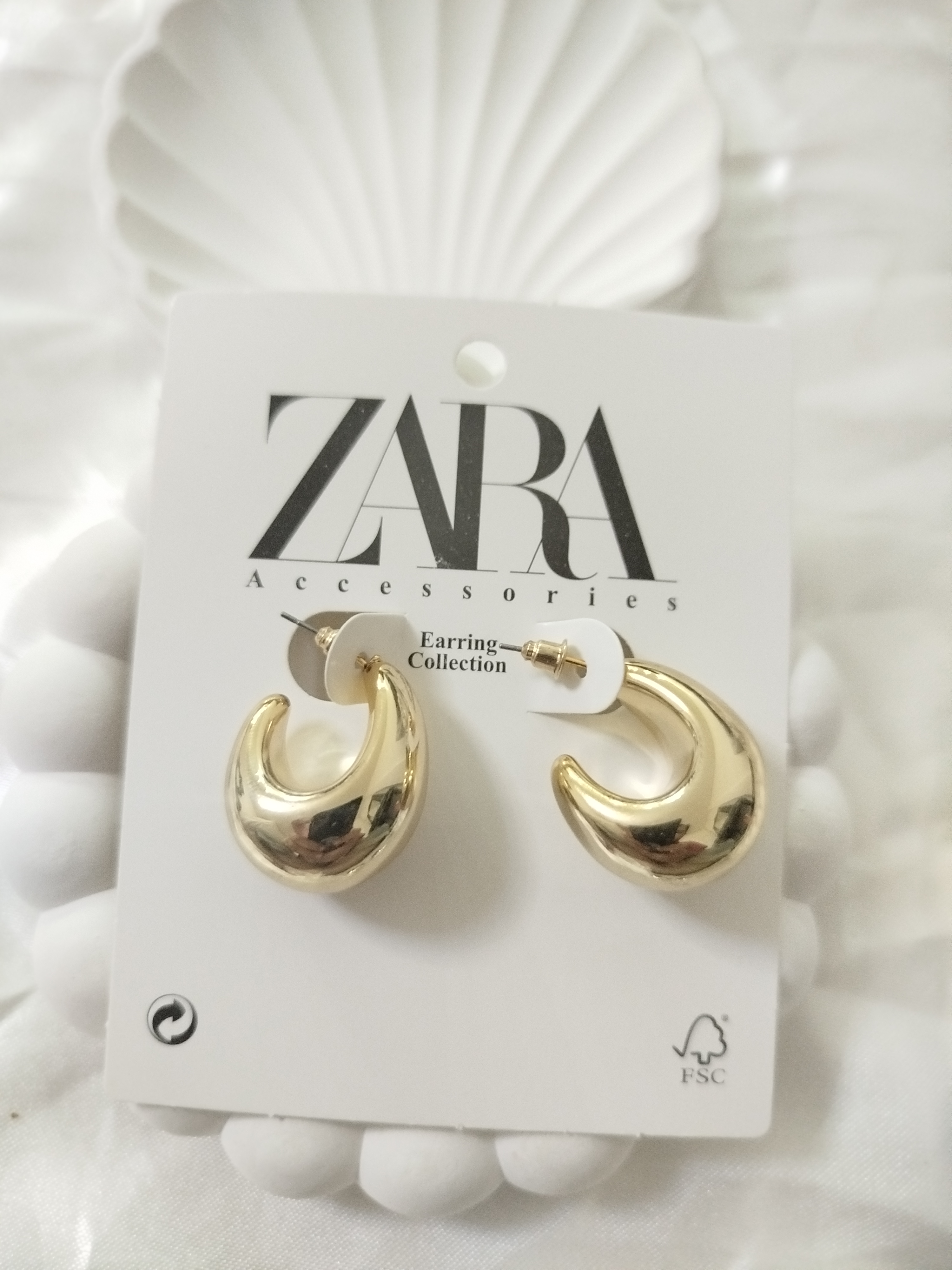 گوشواره اشکی هلالی خمیده فرم برجسته براق فشن ترند Zara