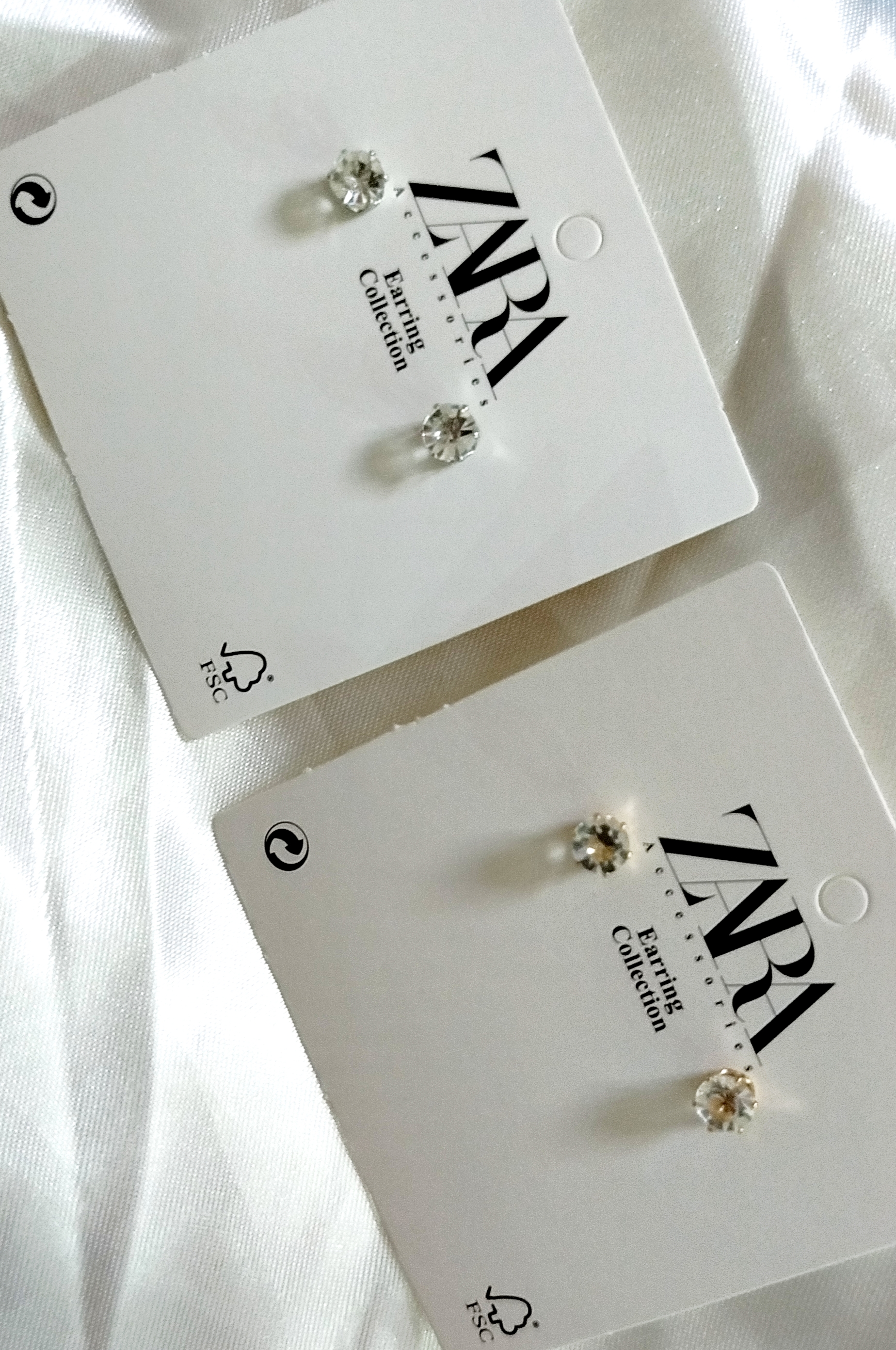 گوشواره نگین ریز استیل آبکاری رادیوم رنگ ثابت ضد حساسیت از برند زارا اروپا Zara accessories