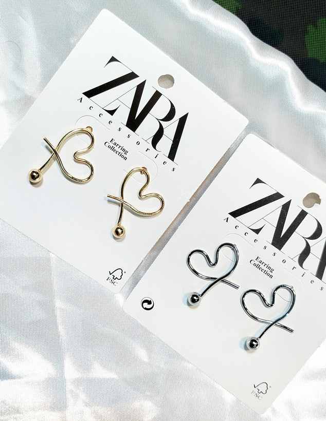 گوشواره مدل Heartbeat Love طرح قلب مینیمال | استیل آبکاری رادیوم ضد حساسیت و آلرژی طلایی و نقرهای | ترند ۲۰۲۶ | ضد حساسیت، سبک و خاص | مناسب استایل روزمره و مجلسی